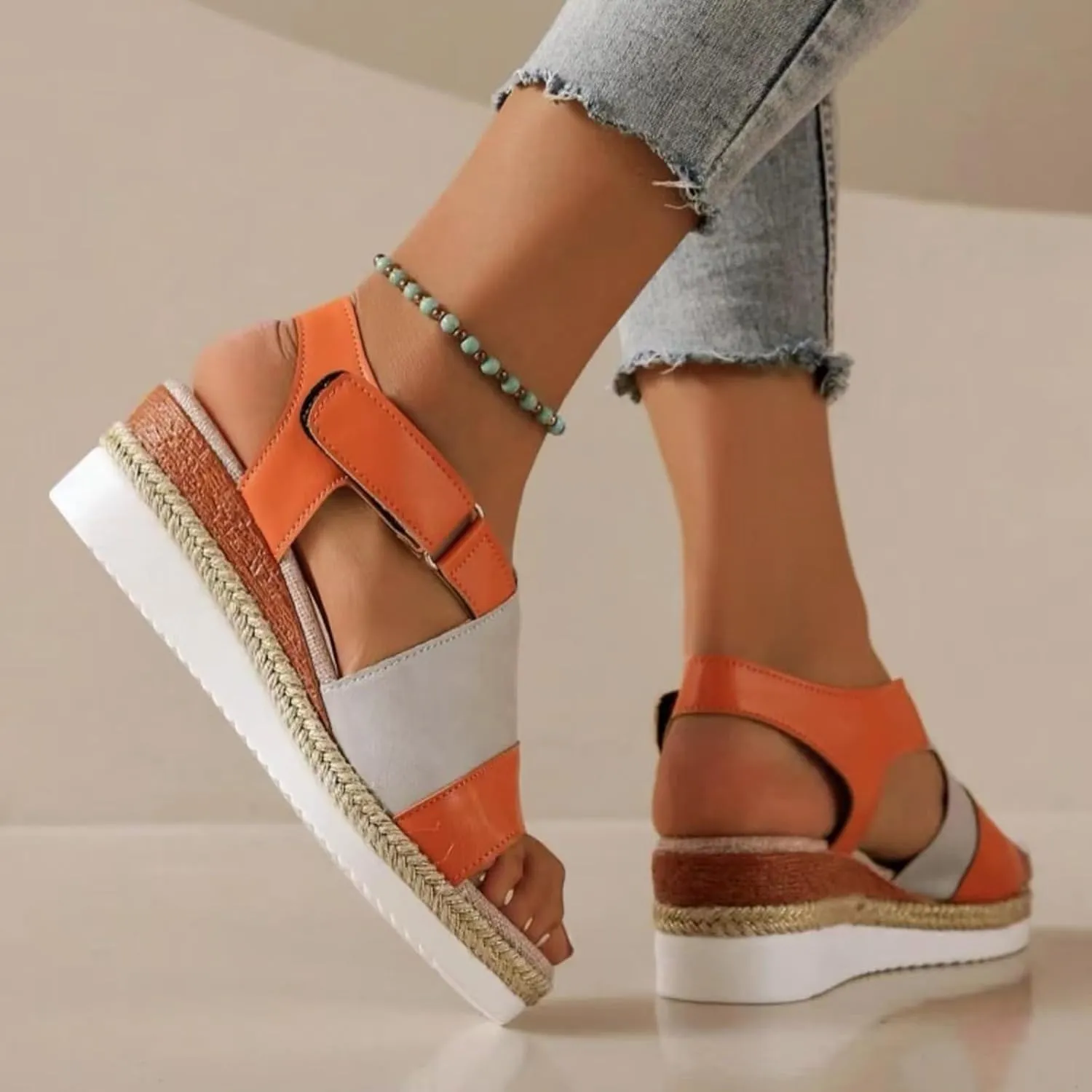 Flat Sandals for Women Memory Foam Flip Flops with Arch Support Platform Open Toe Slippers Womens Slippers Grounded Footwear