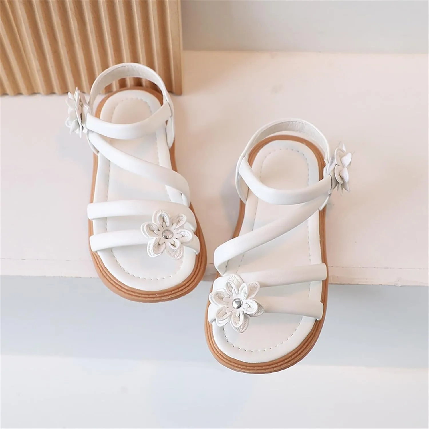 Girl Sandals Strappy Gladiator Comfort Summer Rubber Sole Shoes with Sun Flower Cute Toddler Sandals Brown