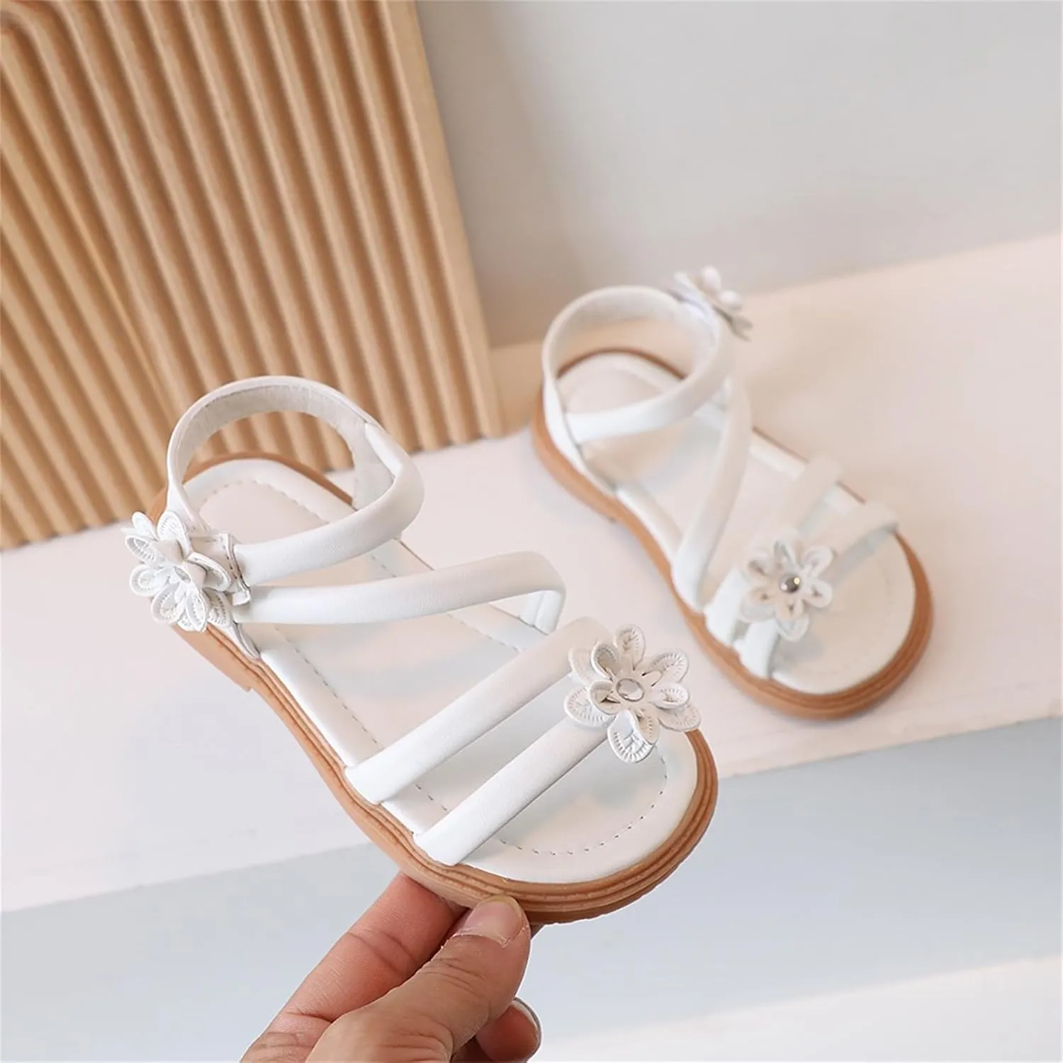 Girl Sandals Strappy Gladiator Comfort Summer Rubber Sole Shoes with Sun Flower Cute Toddler Sandals Brown