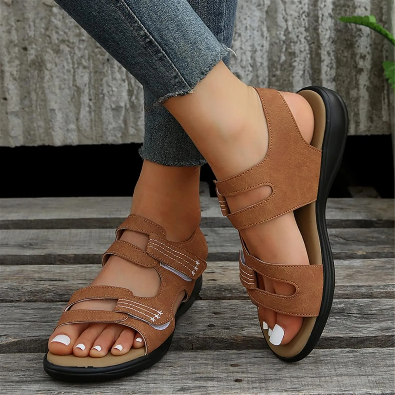 Ladies Fashion Summer Leopard Print Leather Open Toe Hook Loop Flat Sandals Womens Comfortable Sandals