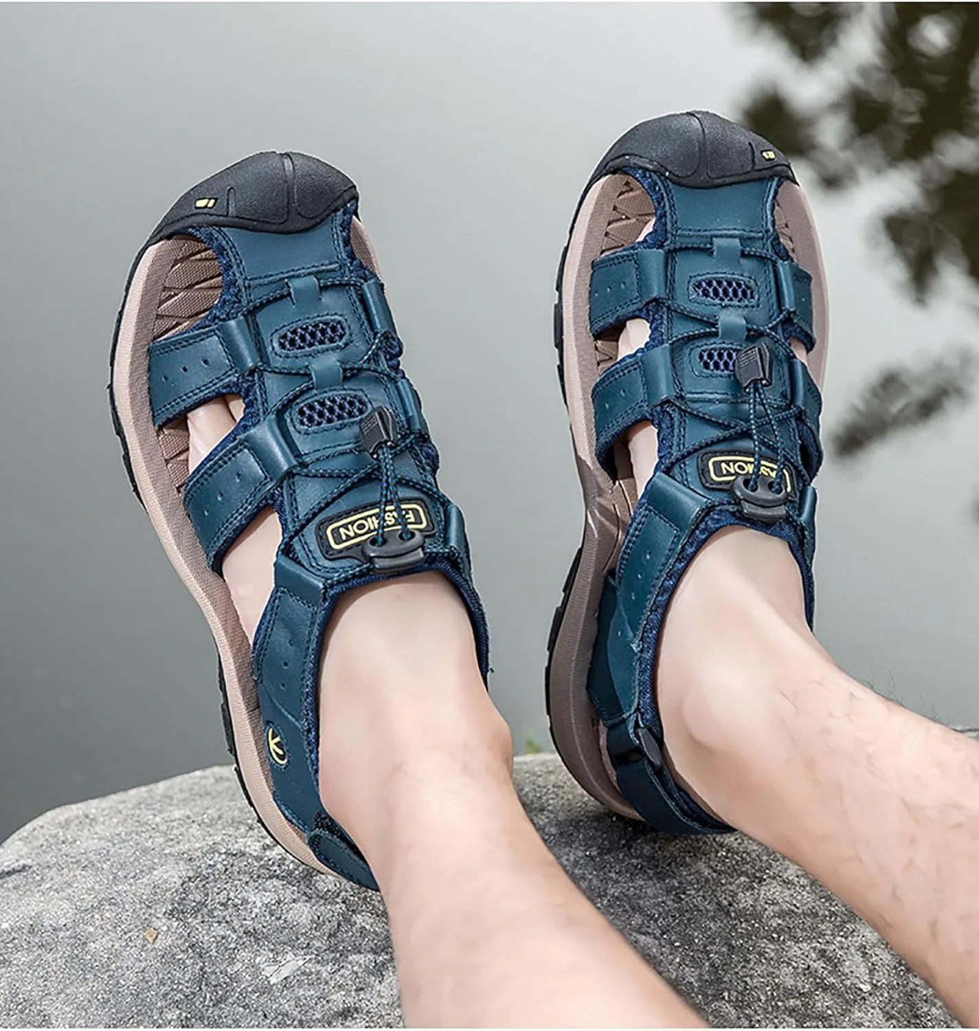 Men Closed Toe Hiking Sandals Walking Water Wading Shoes Comfort Non-slip Sport Outdoor Sandals