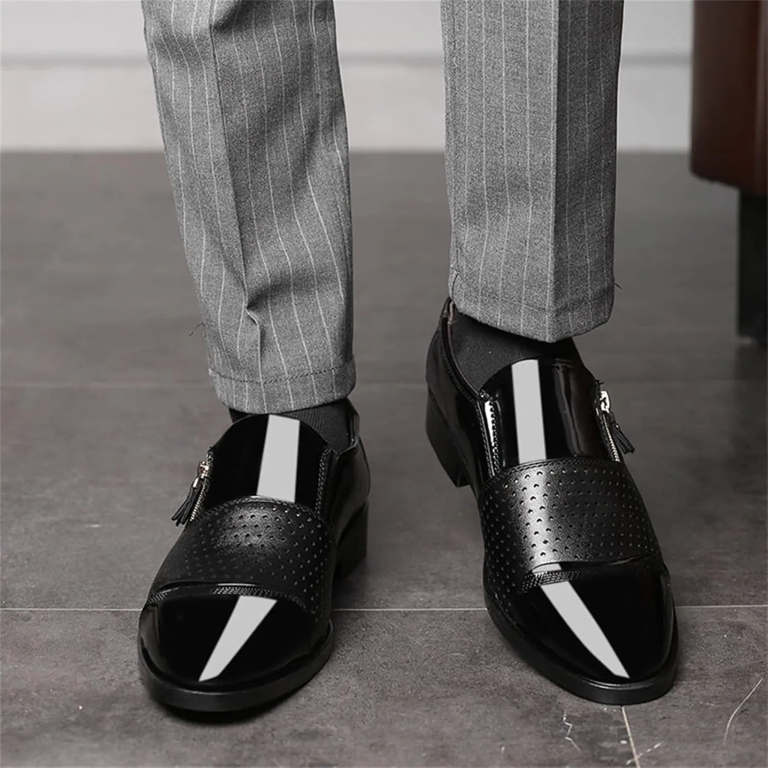 Men's Dress Shoes Black Size 15 Fashion Summer and Autumn Men Leather Shoes Pointed Toe Low Heel Zipper Hollow Breathable Leisure Mens Shoes Business Casual