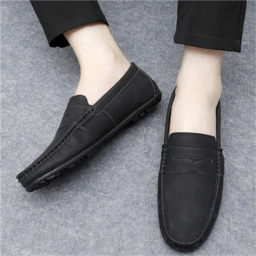 Mens Leather Loafers Slip On Driving Shoes Flat Heel Comfortable Walking Shoes Classic Solid Color Casual