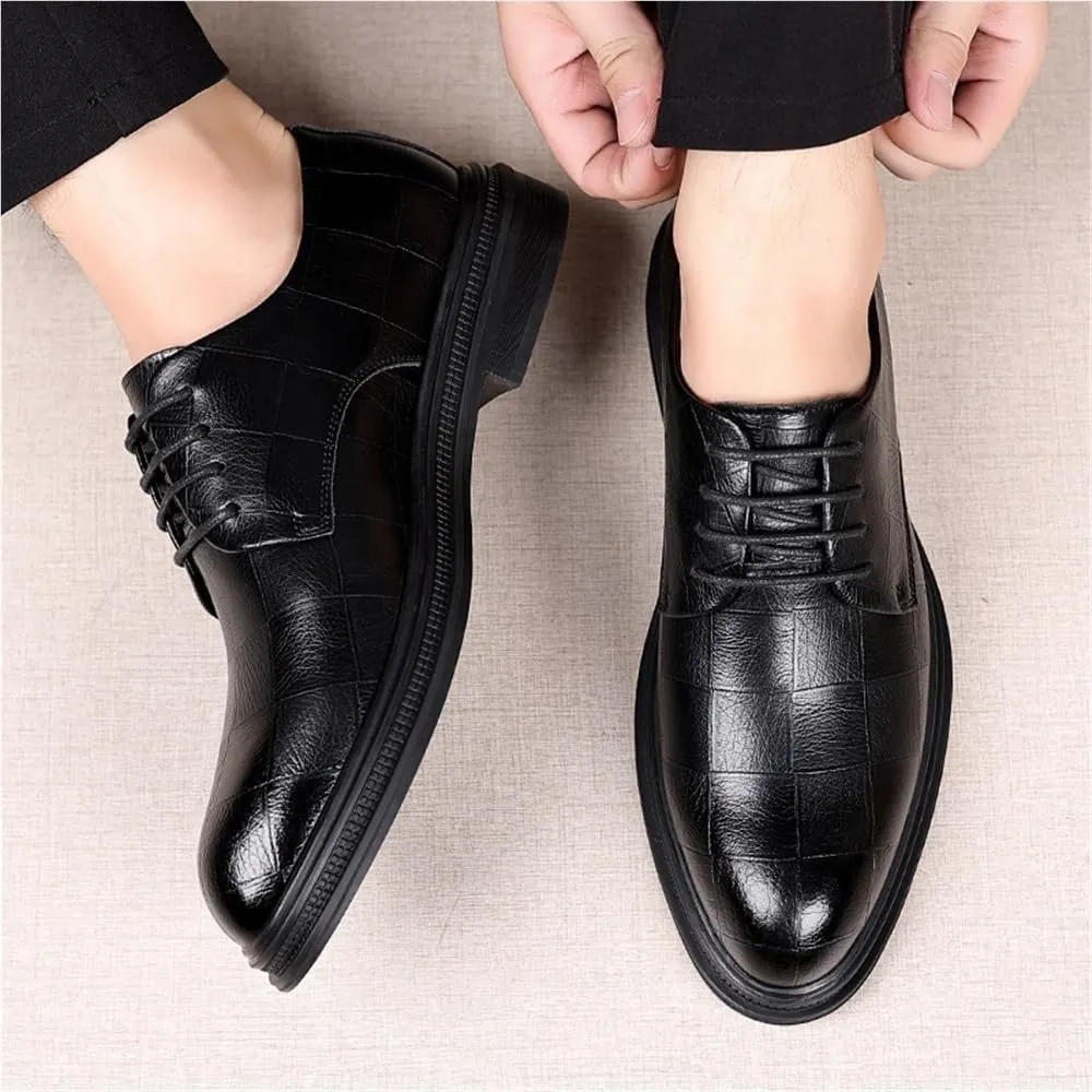 Men's Retro Formal Dress Shoes Leather Oxford Style with Soft Walking Sole