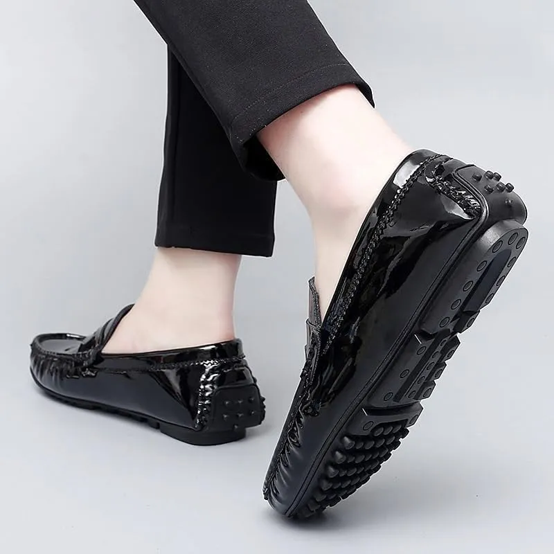 Men's Round Toe Leather Loafers -Lightweight Loafers with Flat Heel, Anti-Slip Driving Shoes for Weddings and Casual Wear