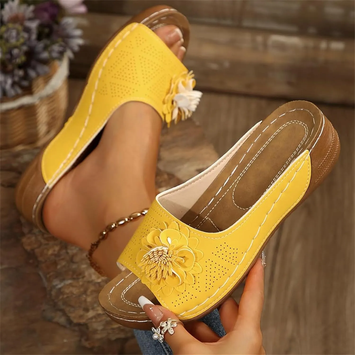Wedge Sandals for Women Summer Beach Floral Embellished Comfort Sandals Mesh Breathable Open Toe Slip On Shoes