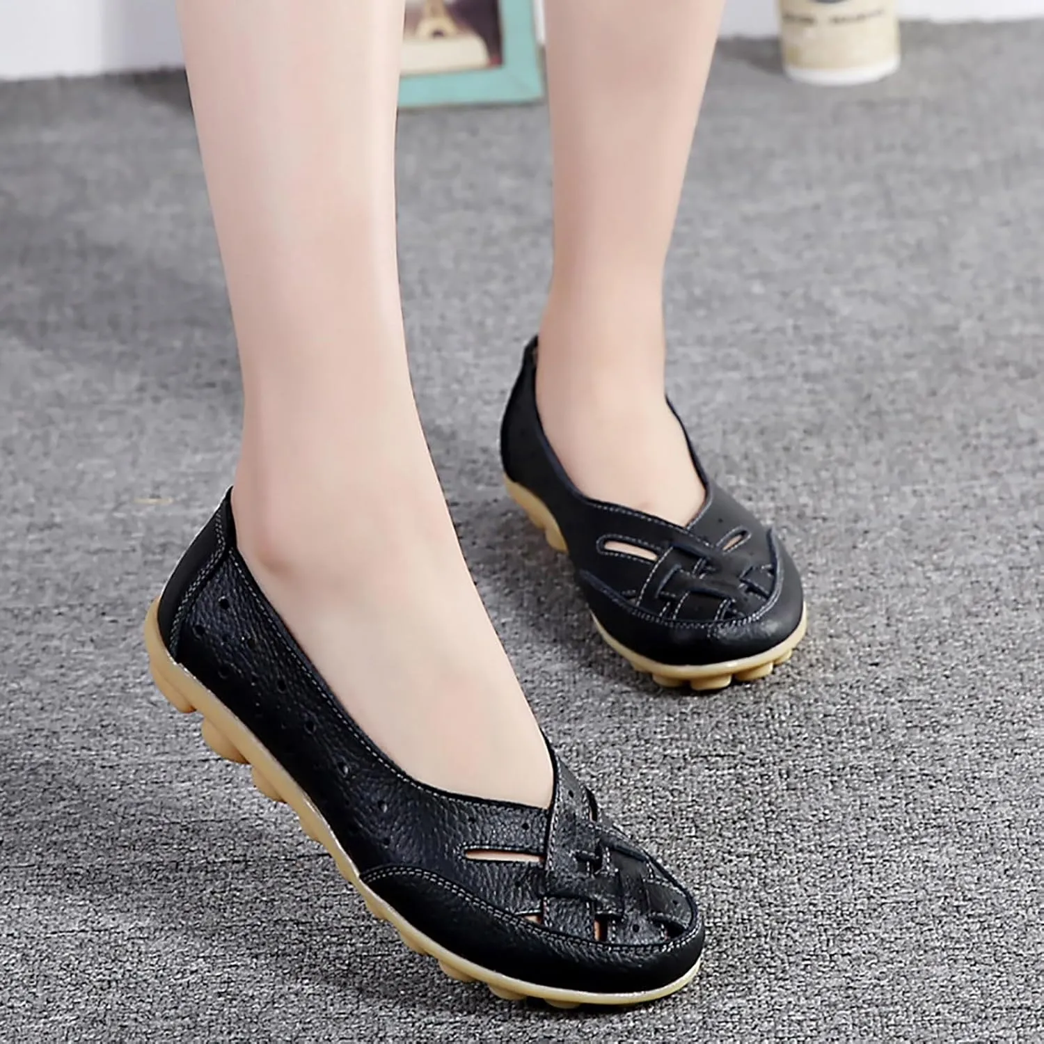 Women Penny Loafer Casual Comfort Slip on Shoes Walking Flat Driving Moccasins Wide Width Shoes Ladies Dressy 2025 Trendy