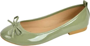 Womens Dress Shoes Flat Women Loafers Comfortable Slip on Non Slip Low Top CasualClosed Back Lightweight Breathable Christmas Sneakers for Women Running Shoes for Women