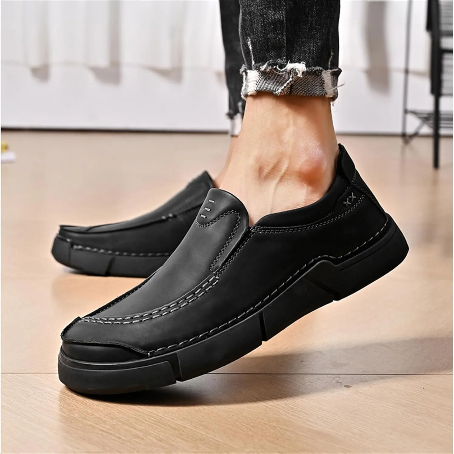 Yuizko Men's Leather Slip-On Casual Loafers Hand Stitching Wide Toe Soft Non-Slip Flat Work Office Walking Driving Shoes