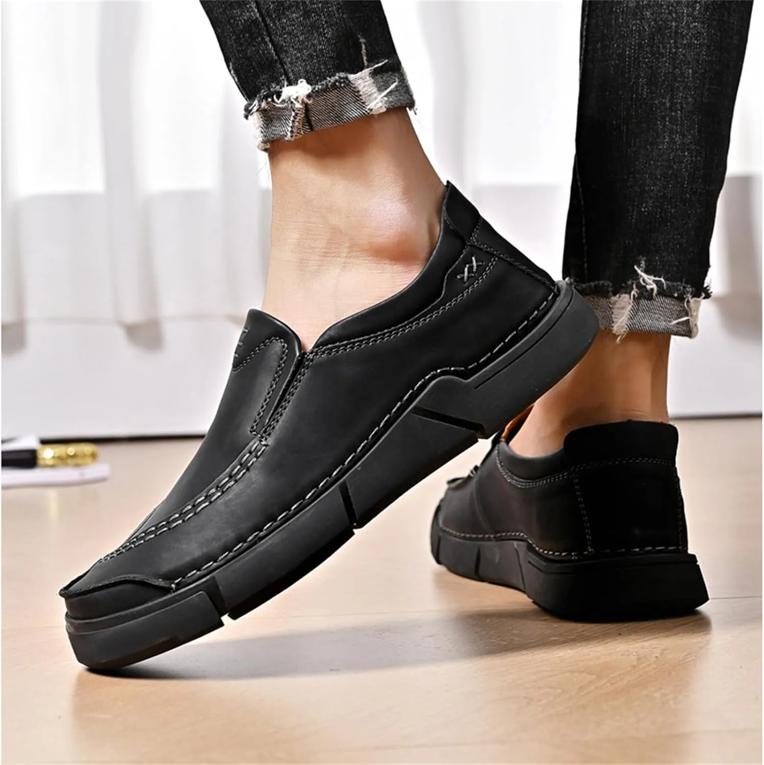 Yuizko Men's Leather Slip-On Casual Loafers Hand Stitching Wide Toe Soft Non-Slip Flat Work Office Walking Driving Shoes